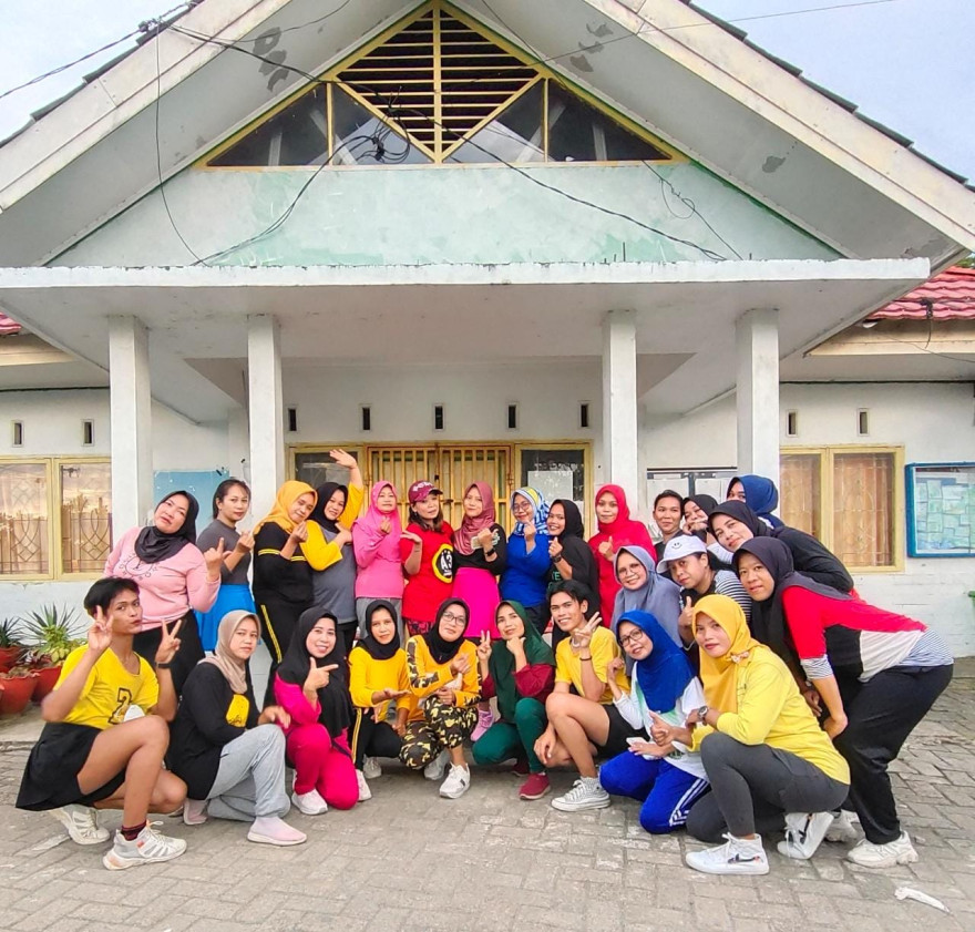 SENAM SEHAT IBU-IBU DI DESA SIDDO